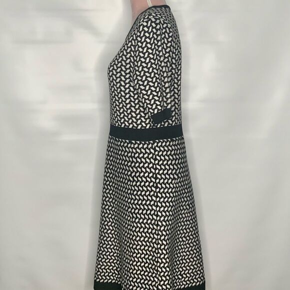 DKNY knit dress.‎ - Picture 8 of 11